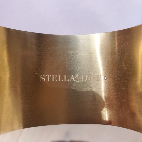 STELLA & DOT "Rebelle" cuff and sweatshirt - Picture 4 of 8